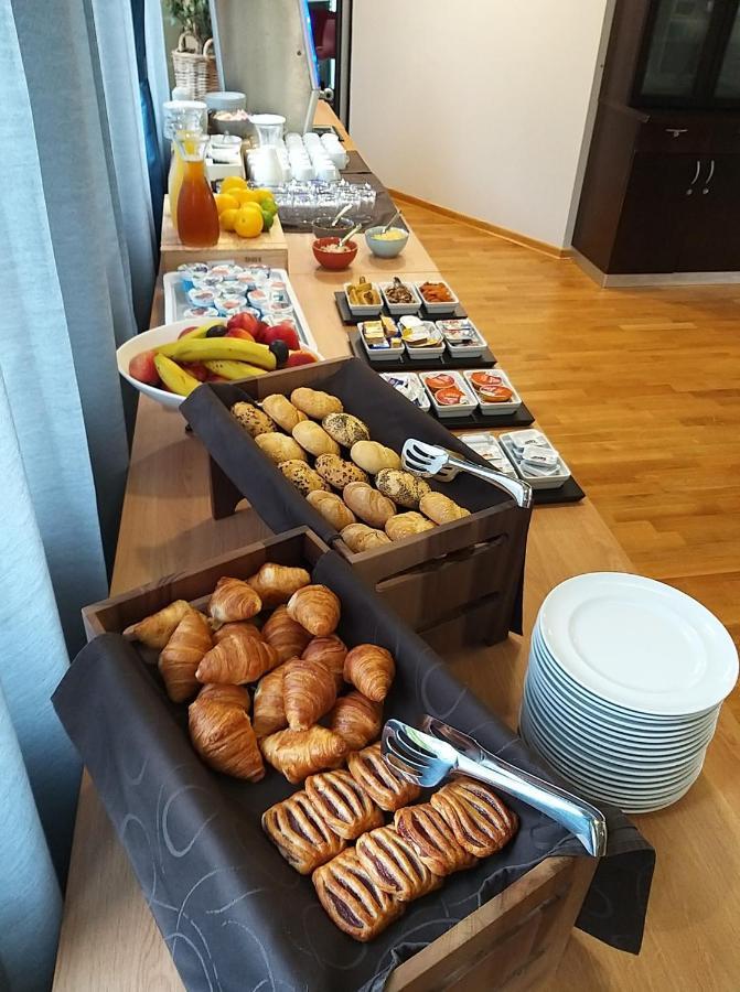 Hotel Spica Лашко Екстер'єр фото