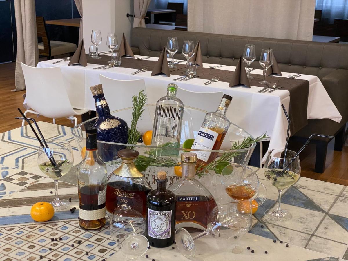 Hotel Spica Лашко Екстер'єр фото